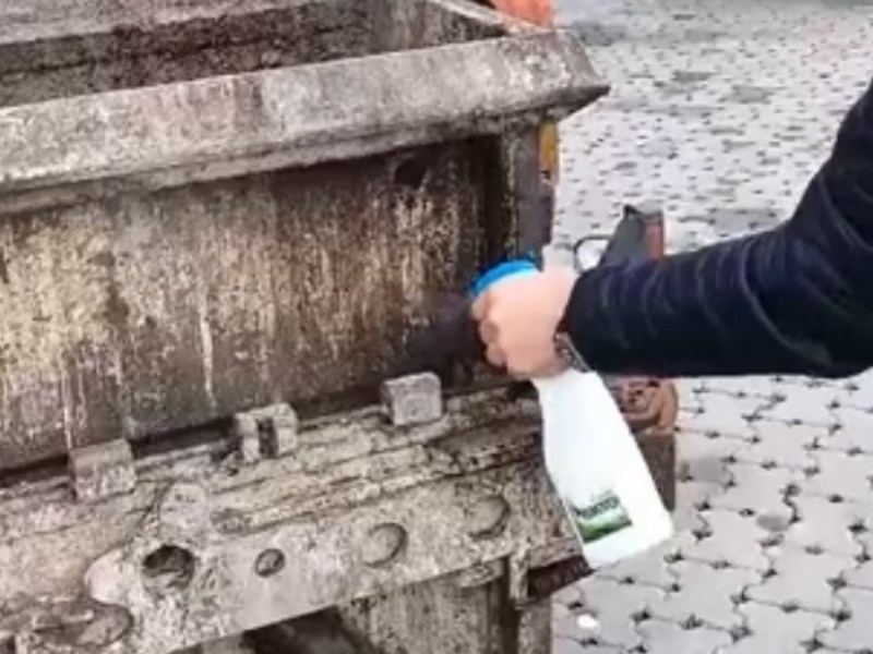 24/24 - Cleaning of Garbage Trucks